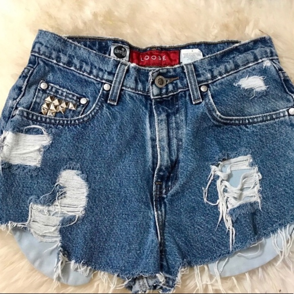LEVI’S Silver Tab Vintage Cut-Off Shorts! 💙